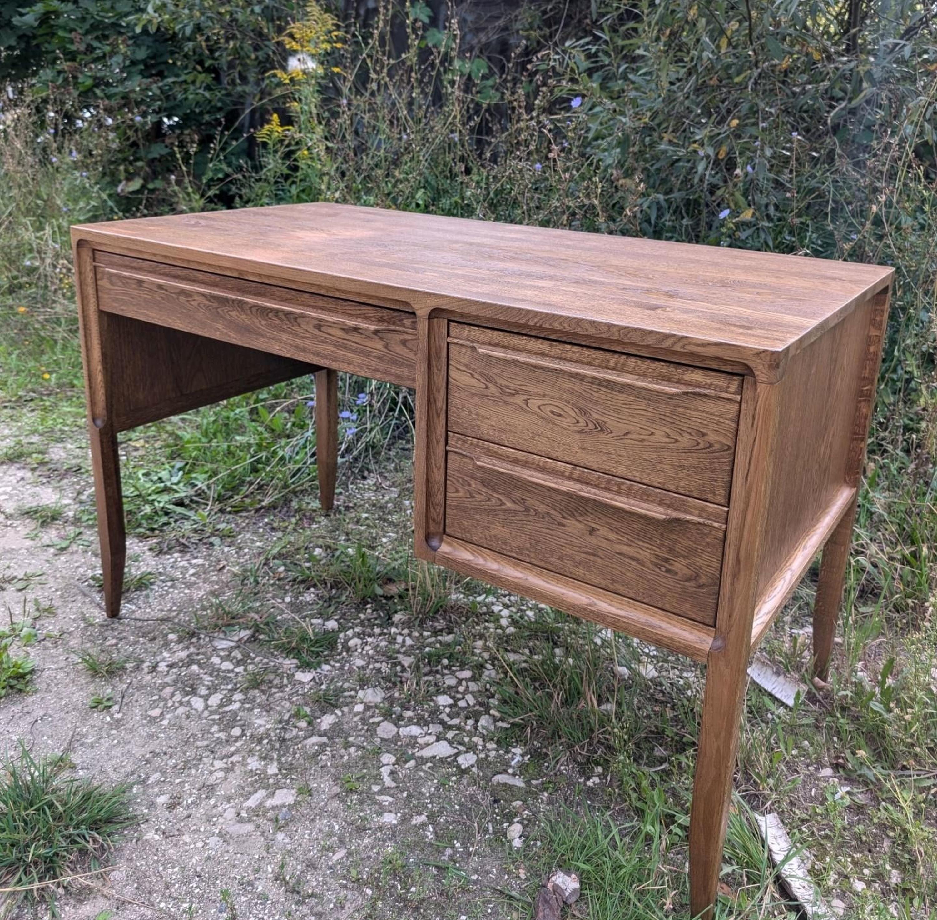 Solid Oak Writing Desk – Scandinavian Design, Handcrafted with Natural Finish