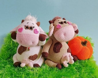 Crochet cow pattern amigurumi animal toy in English