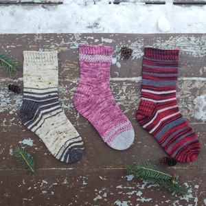 Coleção de meias DK Vanilla Plus, construção Toe Up, padrão de tricô de meia