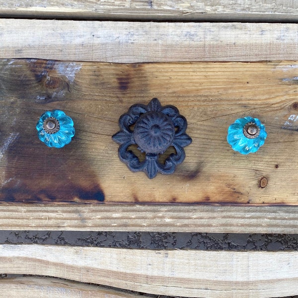 Handmade Rustic Wall Decor/Decorative Reclaimed Wood Coat Rack