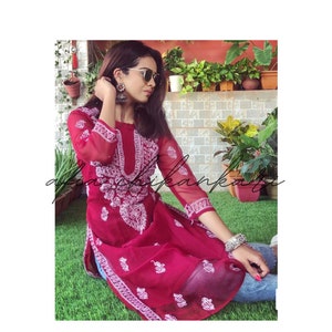 Kurti Chikankari voor vrouwen bordeauxrode kurti voor haar Indiase kurti feestelijke kleding zachte kurti handgemaakte kurti cadeau voor haar traditionele dagelijkse kleding