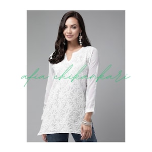 Afia Lucknowi Chikankari weiße Farbe Georgette Stoff kurze Kurti handgemacht, handgearbeitet und handbestickt, um mit Jeans kombiniert zu werden