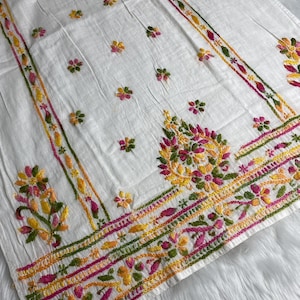Handgjorda Khadi Chikankari Kurti: Blommor broderade etniska kläder bild 7