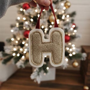 Weihnachtsbrief Ornamente, personalisierte Anfangsweihnachtsdekorationen, kundenspezifische Alphabet Verzierungen Bild 2