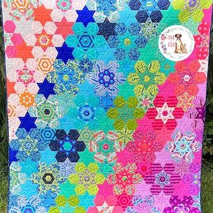 Tulas Bloomers EPP Kit - Kit complet de pièces de papier - Gabarits en acrylique - Tula Pink - Anglais - EPP moderne - Aucun tissu inclus