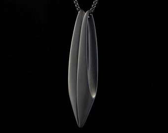 TWEENZ Matte Black - Modern Unisex Stainless Steel Pendant With 2MM Rounded Box Chain