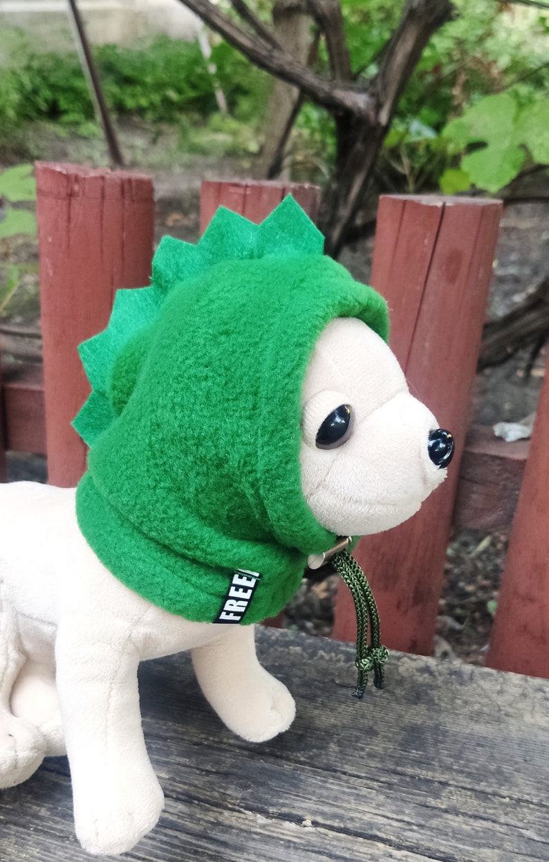 Dog fleece hat with crocodile comb, Green dog snood , Dog Christmas hat, Winter pet beanie, green dog hood, Chihuahua fleece hat zdjęcie 1