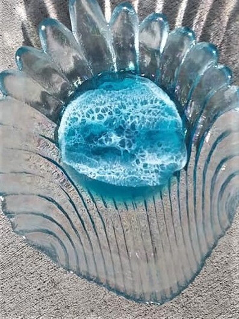 Seashell Ring Dish Seashell Jewelry Dish Iridescent Sea Shell Beach Table Decor,Beach House Decor Scalloped Shell Dish Glass Shell Bowl