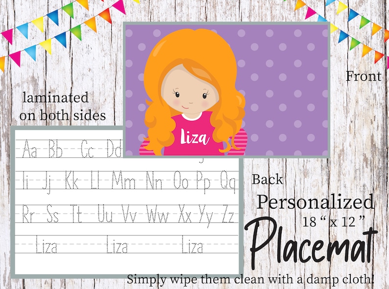 Może przedstawiać: Indywidualna podkładka pod talerz z ilustracją dziewczynki i imieniem "Liza" z przodu. Z tyłu znajduje się linia do ćwiczenia pisania alfabetu i imienia "Liza". Podkładka ma wymiary 45,7 cm x 30,5 cm i jest laminowana po obu stronach.