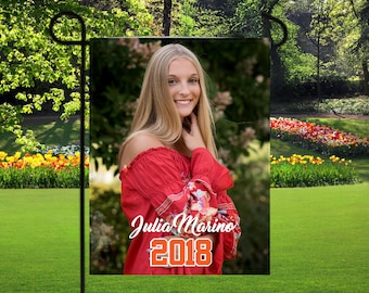 Abschlussfoto Gartenfahnen, Fotoklasse von 2020 Flagge, Glückwunsch Grad Garten flagge, Grad Party Ideen, High School, College Foto flagge