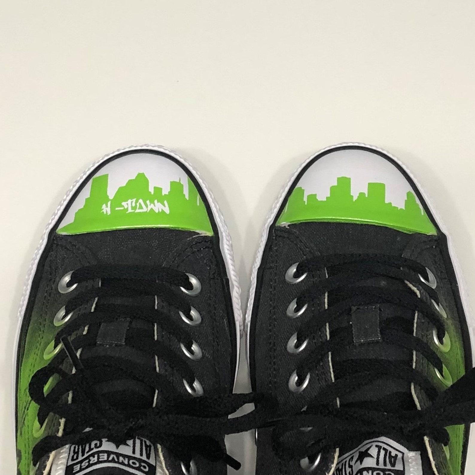 Custom Graffiti & Skyline CONVERSE Chuck Taylors All Star Etsy