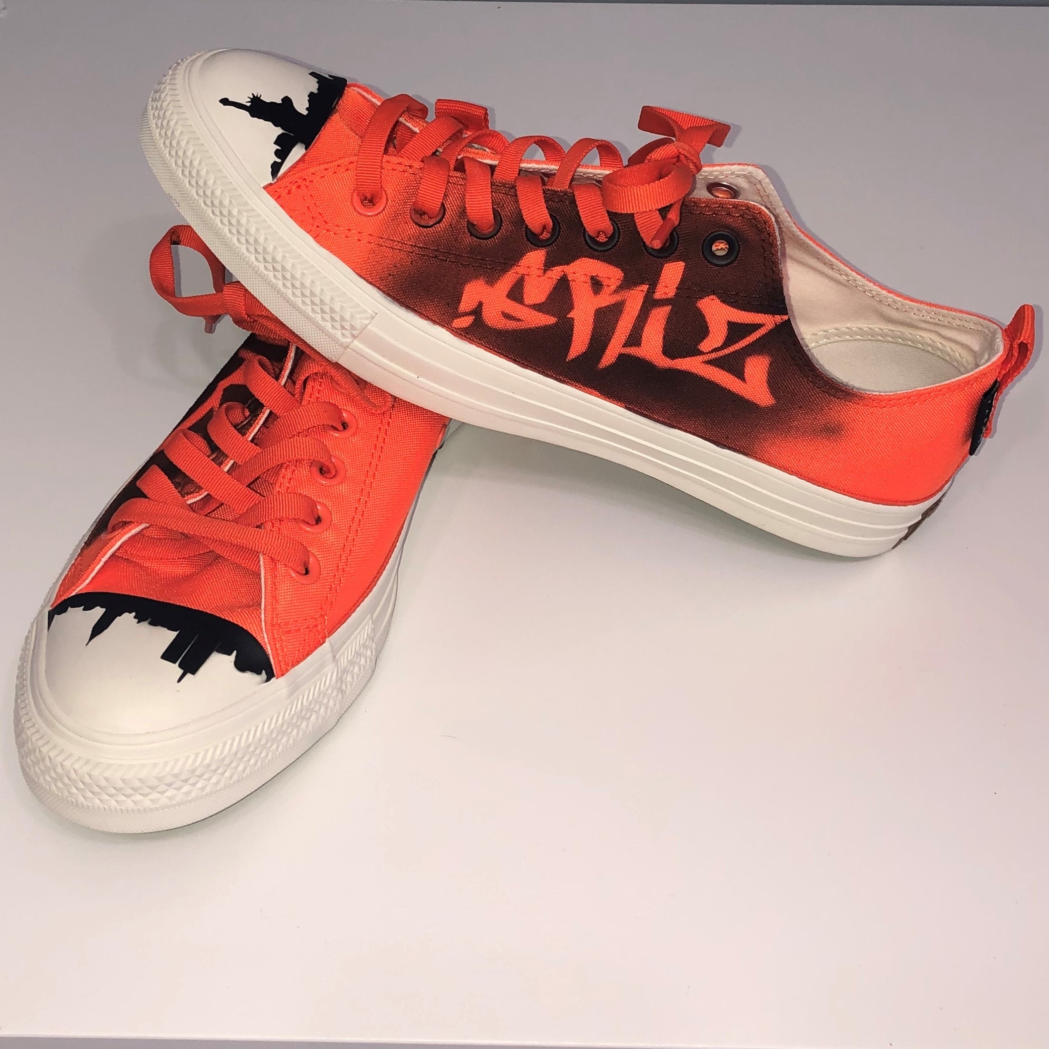 Custom Graffiti & Skyline CONVERSE Chuck Taylors All Star Etsy