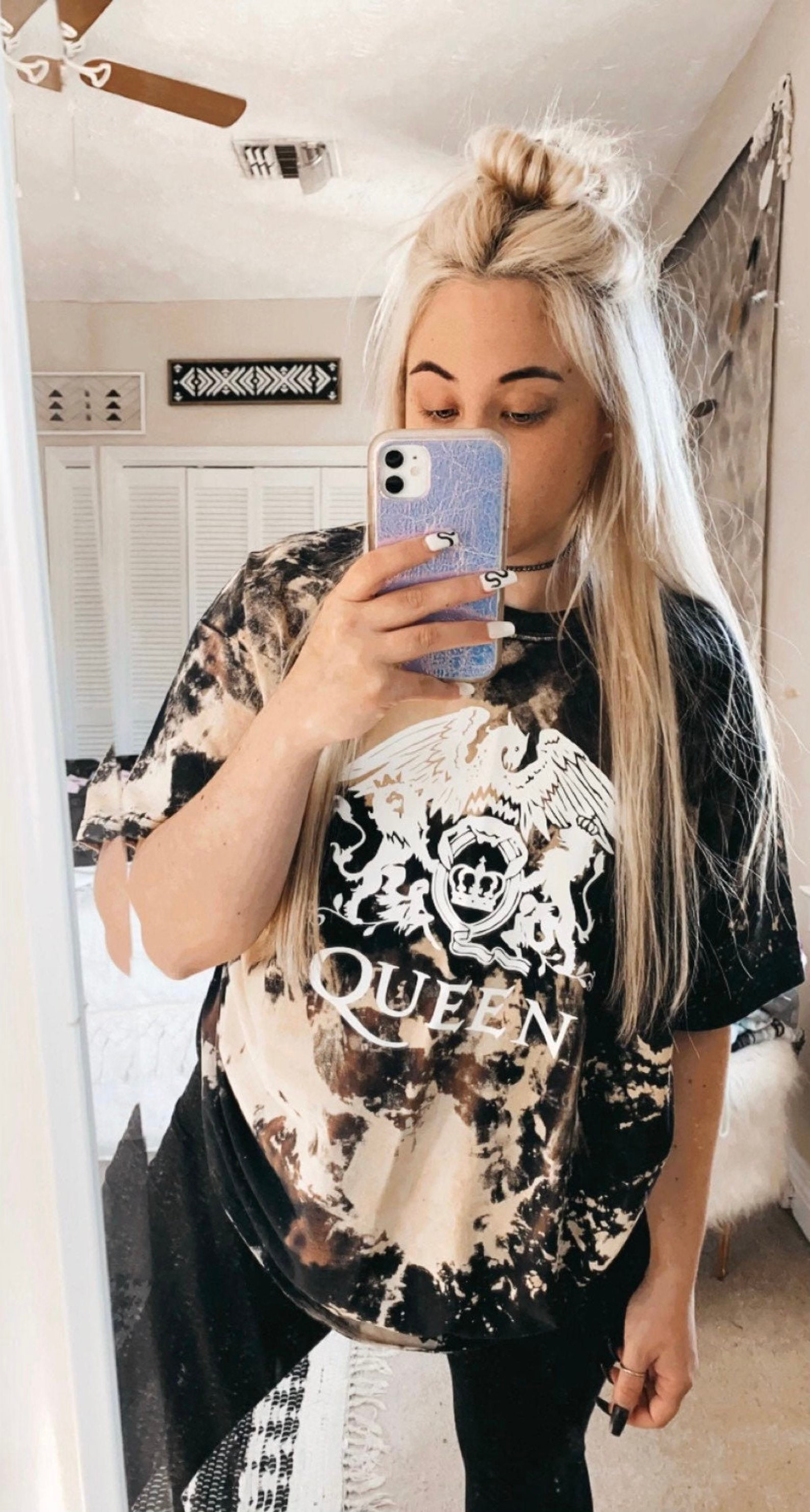queen classic logo band tee acid wash bleach tshirt