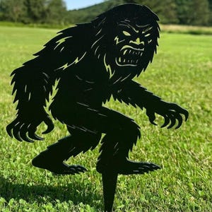 Metal Bigfoot Yard Stake, Bigfoot Horror Yard Stake, Bigfoot Scary Garden Stake