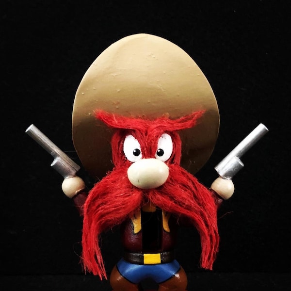 Yosemite Sam Nutcracker,Yosemite Sam Collector,Unique Looney Tunes Gift,Looney Tunes Collectibles,Yosemite Sam Gift,Cartoon Nutcracker Decor