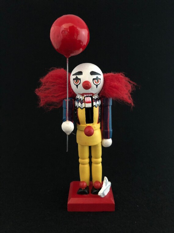 Alien vs Predator Custom Made Nutcracker Predator Nutcracker Horror