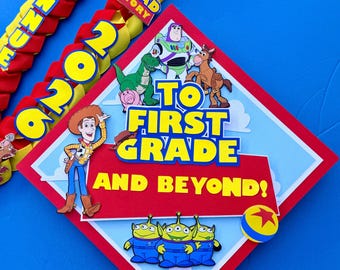 Bundle Toy Story Graduation Cap Topper and Lei | Kindergarten Graduation | Graduation Gift | Personalized Grad Cap and Lei | Class of 2026 |