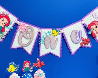 Banner de feliz cumpleaños de Disney Baby Ariel / Fiesta de niñas Tema de La Sirenita / Bajo el mar / Guirnalda de cola de sirena / Princesa del océano submarino