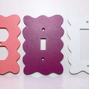 Scalloped Edge Outlet Cover: Vintage Inspired Home Decor