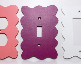 Scalloped Edge Outlet Cover: Vintage Inspired Home Decor