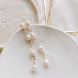 Long Drop Baroque Pearl Earrings, Bridal Dangle Pearl Earrings, Organic Shaped Baroque Pearl Wedding Earrings (Alaia)