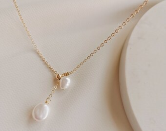 ☆ENGBROX☆ silver925 rhythmical pearl drop necklace EBNL240 Silver Spinel and Baroque Pearl Necklace - Q Evon Fine Jewelry