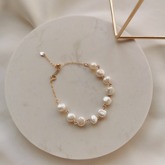 White Cultured Freshwater Pearl Bracelet Gold-filled Adjustable Length White Cultured Freshwater Pearl Bracelet Gold-filled Adjustable Length