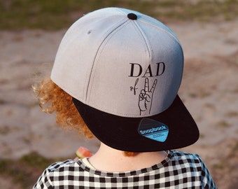 Boné PAI personalizado – Snapback com contagem de dedos – Presente para pai, Presente para o Dia dos Pais, Boné para pai, Ideia de presente para pai, Pai de dois filhos