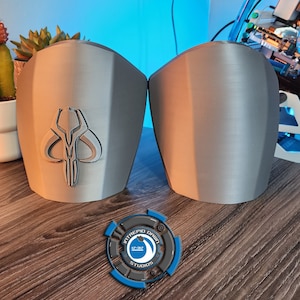 Bo Katan Shoulder Armor The Mandalorian Season 3 with Mythosaur Symbol Bo Katan Cosplay