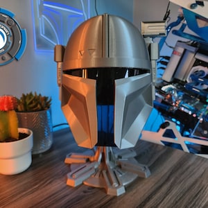 Paz Vizsla Heavy Mandalorian Helmet - Premium 3D Printed Helmet Wearable with Visor Included And Optional Lining