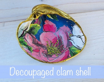 Decoupage Clam Shell Ring Dish: Magnolia Pattern, Gold Edge
