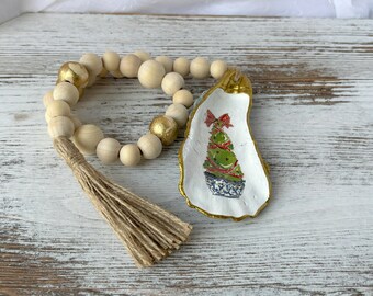 Christmas Tree Oyster Shell Garland, Wood Beads & Jute Tassel