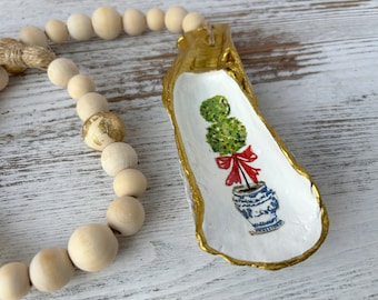 Decoupaged Oyster Shell Christmas Garland, Wooden Beads & Jute Tassel