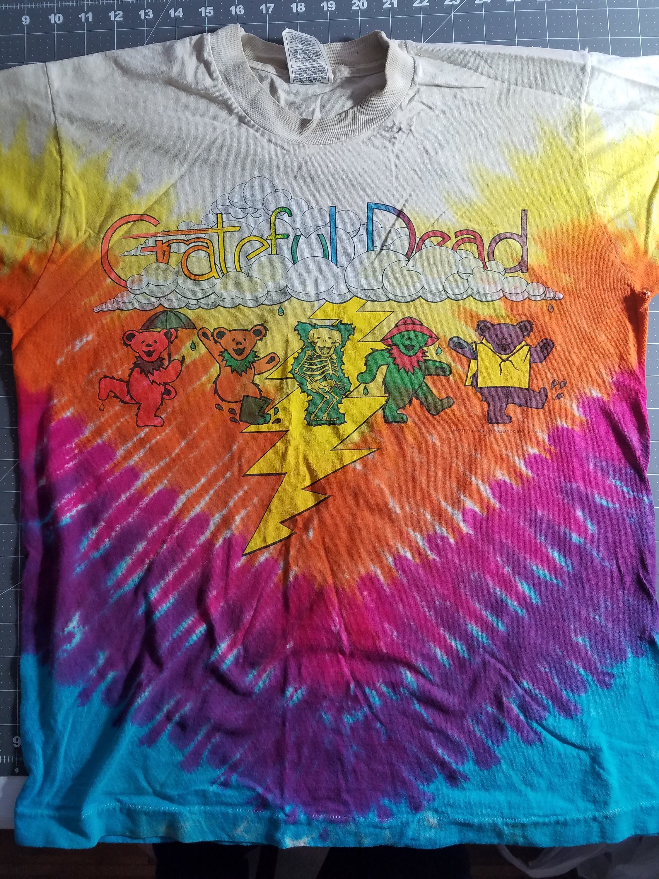 1994 Grateful Dead ヴィンテージ Tシャツ Hanes Vintage 1994 Grateful Dead Here Comes Sunshine Dancing Bear Shirt