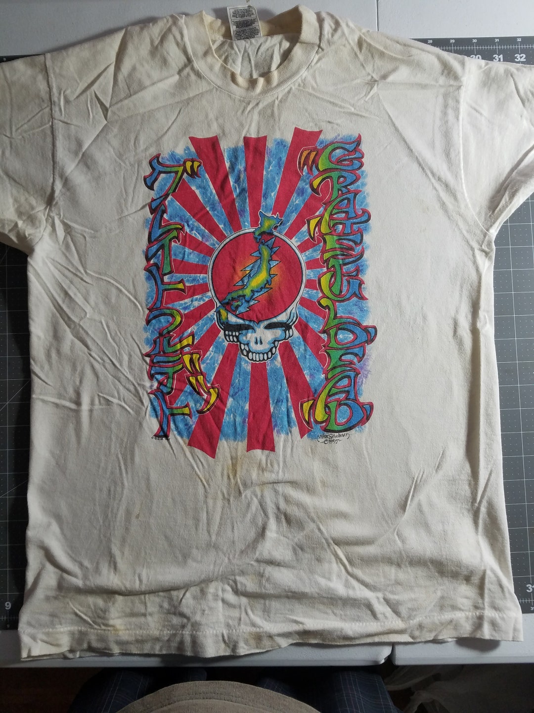 THE WHO × GRATEFUL DEAD vintage バンドT Vintage 1997 Grateful Dead Japan Shirt Art by Mike Schulman