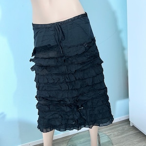 Black ruffle skirt on sale 4x4