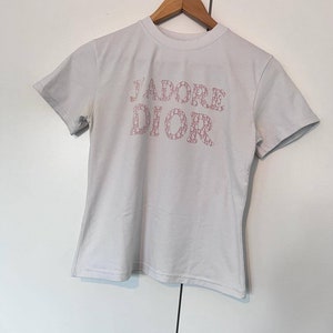 white and pink dior t shirt