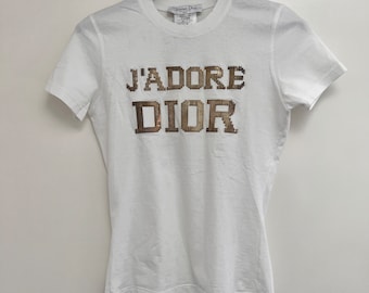 CHRISTIAN DIOR - J'adore Dior The Latest Blonde white T-shirt with gold metal studded logo detail Dior by Galliano