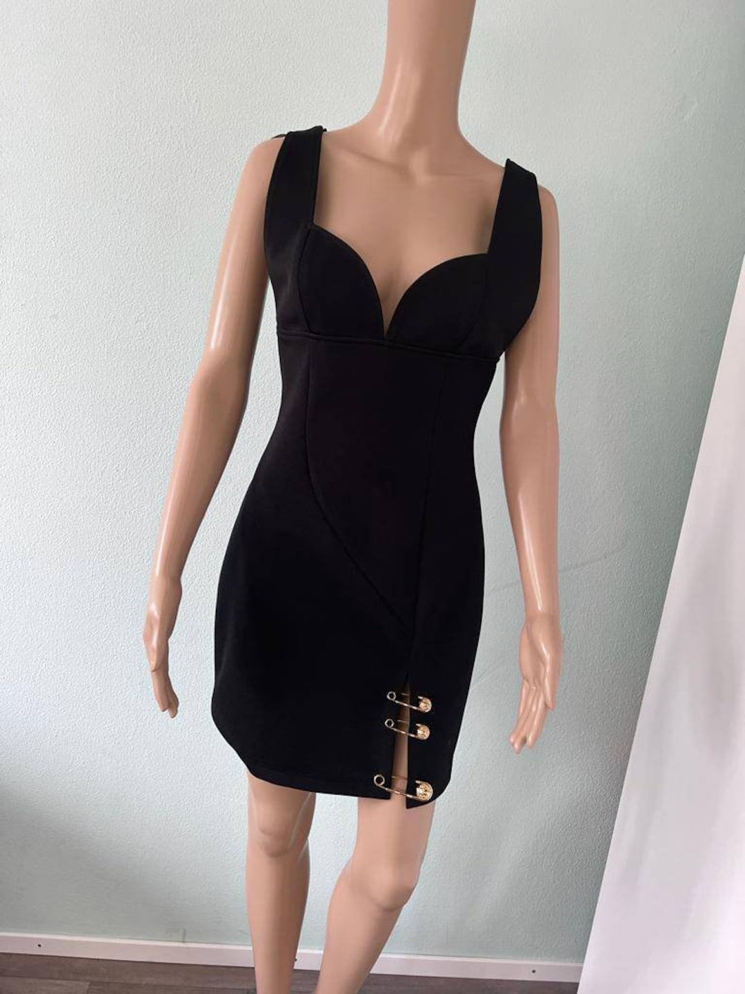 【関税＆送料込み】Versace 'Safety Pin' Dress 90_1018586-