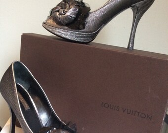 LOUIS VUITTON Authentic Elegant Silver Peep Toe Pumps - Etsy