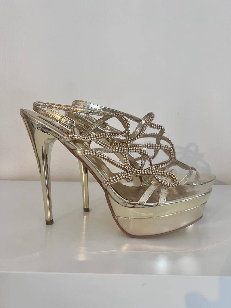 Awesome JUMEX Plateau Platform Pumps Vintage Hard to Find '90