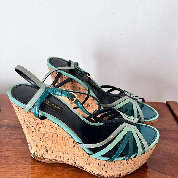 louis vuitton jelly sandals