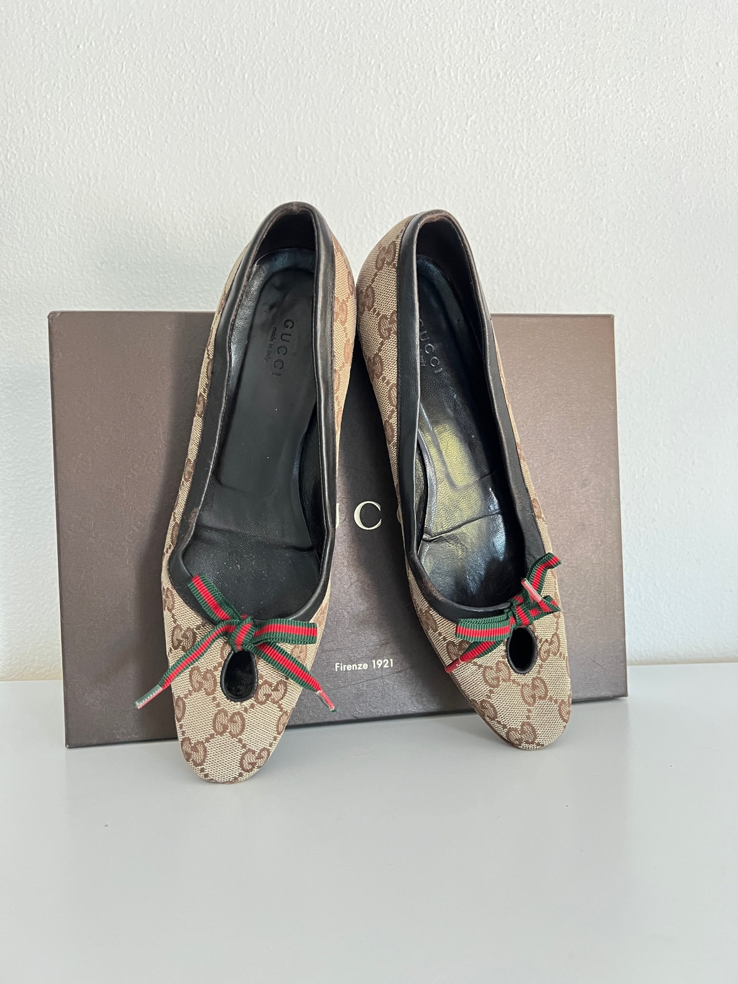 Gucci, Shoes, Gucci Beige Gg Monogram Oxford Shoes Womens Size 38
