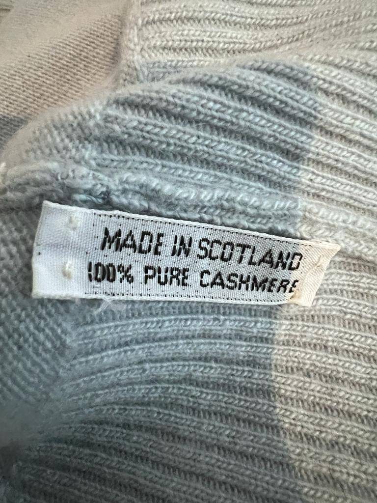 CHANEL Knitted Short Sleeve 100% Cashmere T-shirt With Four