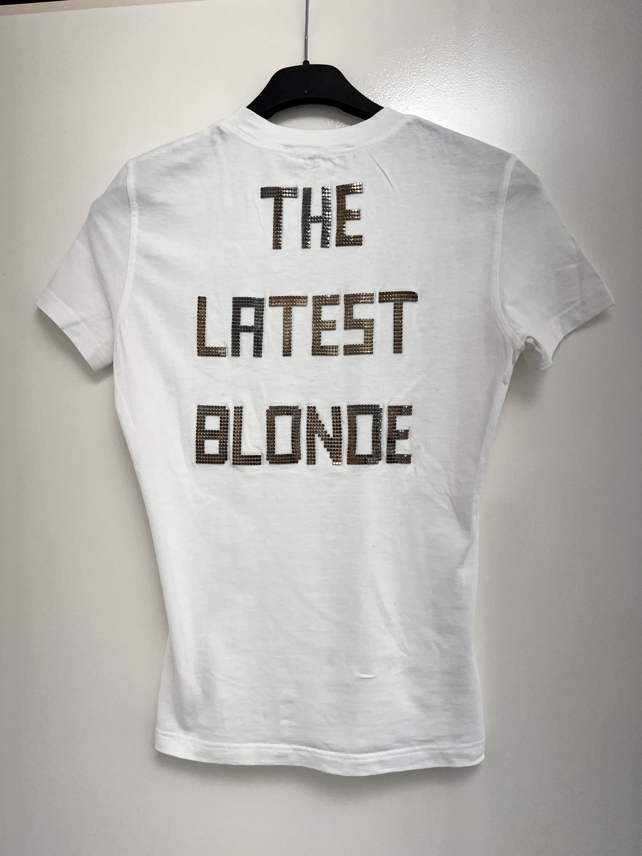 トップス Dior The Latest Blonde T-Shirt Galliano Dior 'The Latest Blonde' T-Shirt – Guzzi Archive