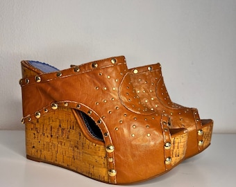 Awesome Platform shoes Vintage hard to find Rare! Luichiny platform mules clogs shoes