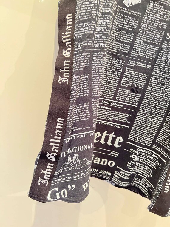 Rare JOHN GALLIANO collectable Newspaper print graphi… Gem