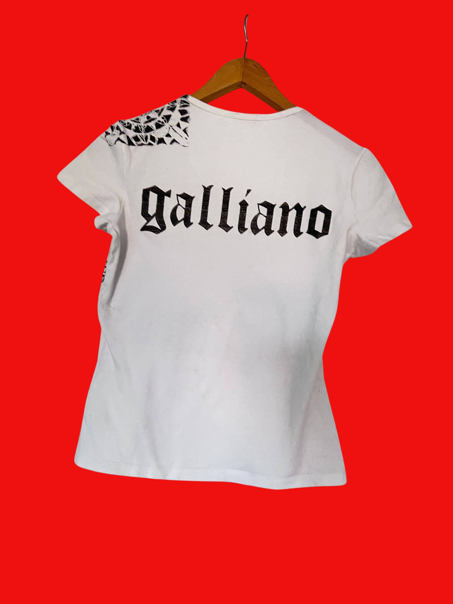 トップス vintage John Galliano wing design tee Iconic Y2K John Galliano Newsprint Tee Shirt - S/M - Etsy