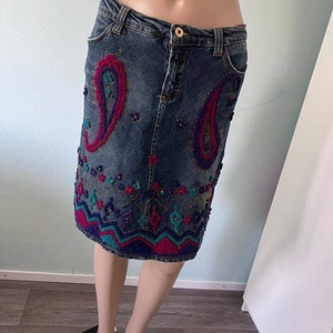 Dolce & Gabbana art skirt with amazing details