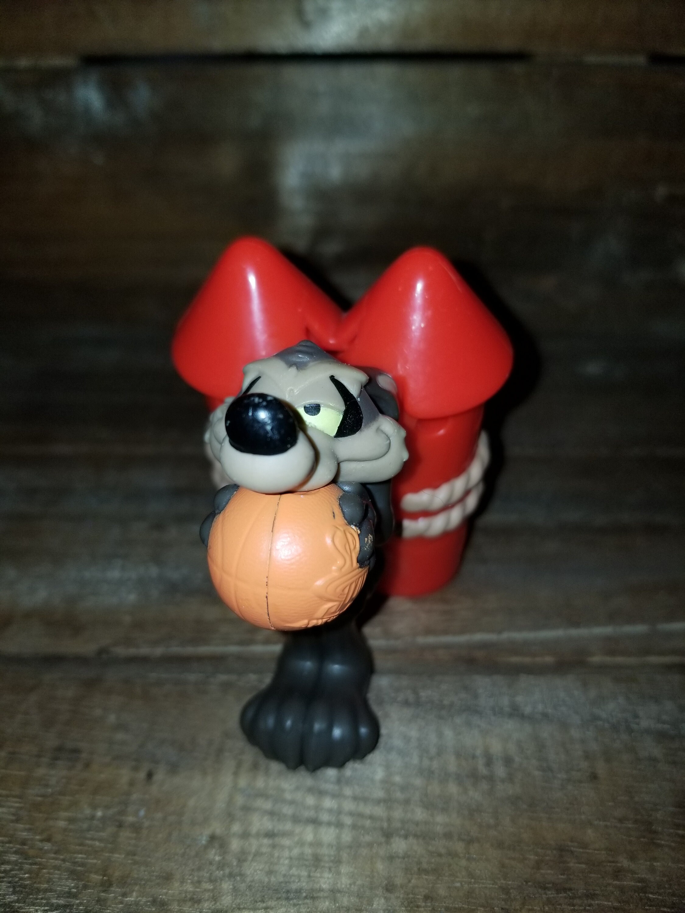 Wile E Coyote Figure for sale 96 ads for used Wile E Coyote Figures Wile E Coyote Figure for sale 96 ads for used Wile E Coyote Figures